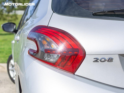 Imagen 12 de 15 de Peugeot 208 Allure 1.5 Extra Full | Permuta / Financia