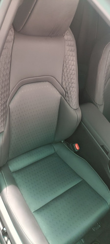 Lexus UX 2.0 Dynamic Aut. 5p Hibrido
