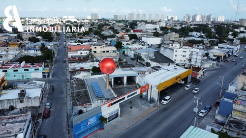 Imagen 4 de 8 de Local Comercial En Venta En Av. Uxmal En Cancun Qroo. Clv25.