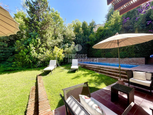 Moderna Y Exclusiva Casa En Cond Los Almendros 4 Dorm Piscin