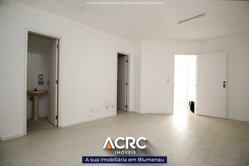 Acrc Imóveis - Sala Comercial No Centro Da Cidade, Com 01 Vaga De Garagem - Sa00684 - 69324676