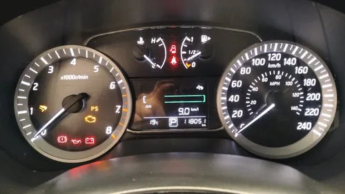 Nissan Sentra 1.8 B17 Advance