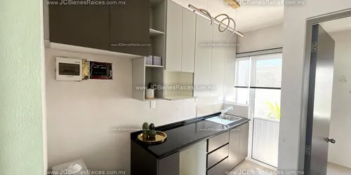 ¡casa En Venta A 10 Minutos Del Aeropuerto Por Tan Solo $1,008,000!
