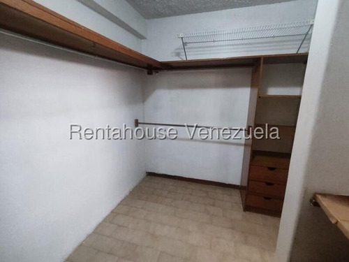 Juan Carlos González. Renta House Carabobo Alquila Casa Urb. Las Clavellinas Valencia Mls #25-18405 Rah/jcg.