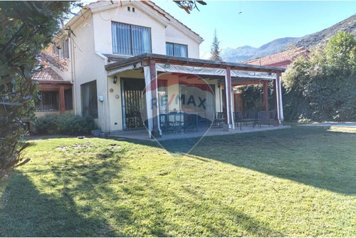 Casa En Venta Camino El Peumo, Hunganal