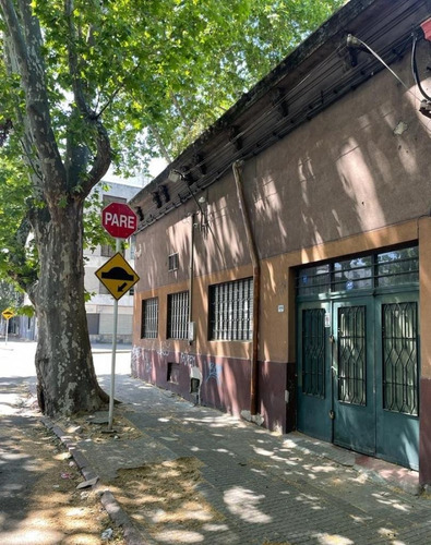 Imagen 2 de 10 de Local Comercial En Esquina Sobre Calle Lima Y Minas