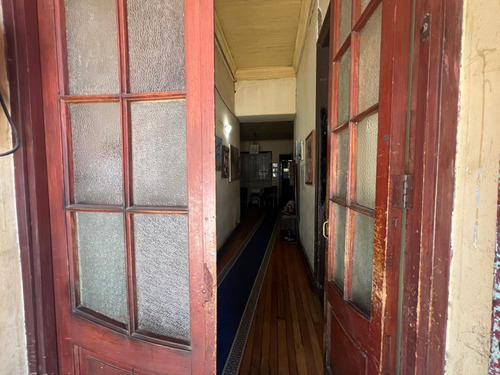 Casa Patronal Con Amplio Terreno A Tres Cuadras Del Metro