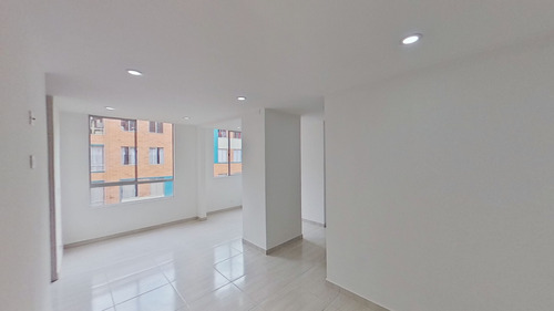 Se Vende Apartamento En Madrid / Zaragoza / Remodelado