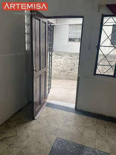 Inversionista: Apartamentos, Deposito Y Garage.
