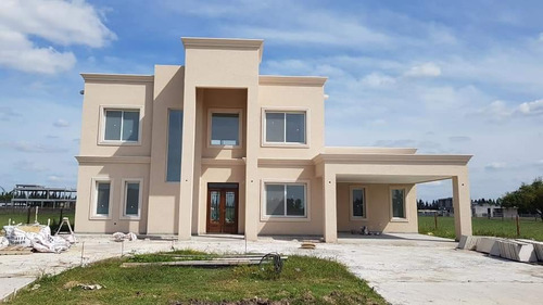 Imagen 2 de 8 de Construccion De Casas Llave En Mano U$ 850 M2