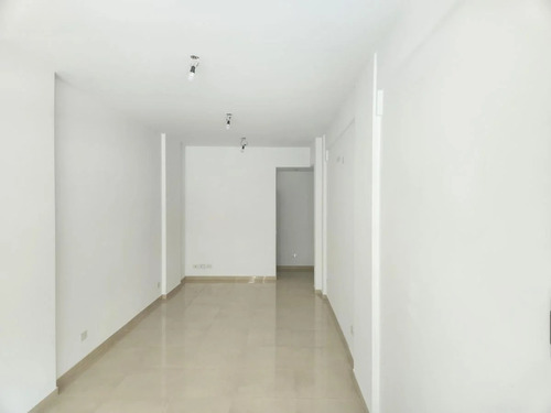 Imagen 2 de 7 de Local A Estrenar En Excelente Ubicación
