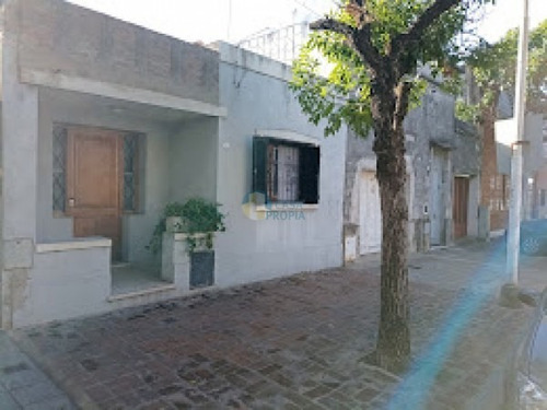 Casa En Venta, Calle Concordia Casi Diamante