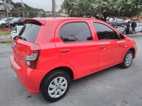 Imagem 3 de 10 de Toyota Etios 1.3 X 16v Flex 4p Manual