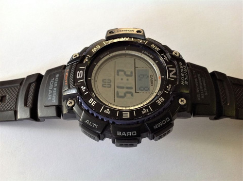 Reloj Casio Super Iluminator 3439 Sgw 1000 Triple Sensor (Usado)