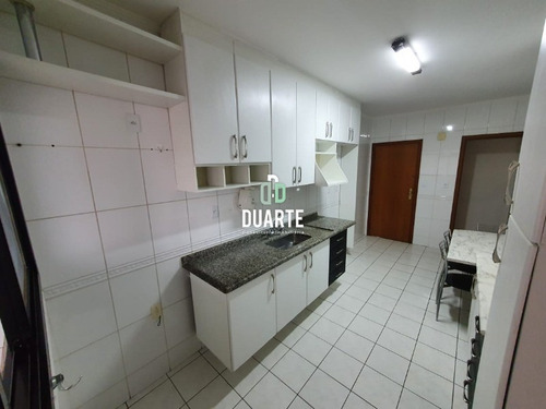 Imagem 8 de 12 de Apartamento De 2 Dormitórios Sendo 1 Suíte, E 2 Vagas De Garagens. - Ap04000 - 69566007