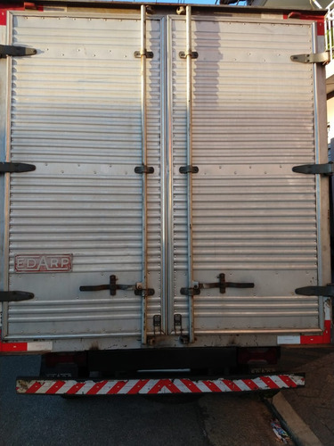 Imagem 8 de 9 de Iveco Daily 35s14hd Cs 2014