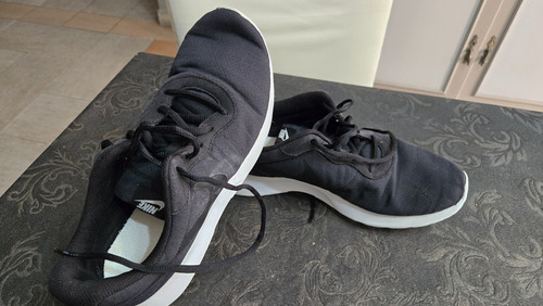 Zapatilla Nike Negra (Usado)
