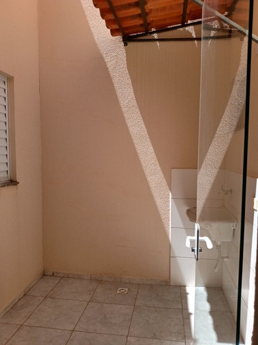 Imagem 6 de 11 de Linda Casa Térrea 1 Dormitório Vendo Ou Troco