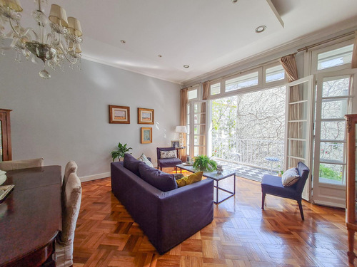 Imagen 3 de 27 de Departamento En Venta De 6 Ambientes , Muy Luminoso Y Tranquilo, Totalmente Reciclado! En Edificio Histórico Patrimonio De La Cuidad. Recoleta