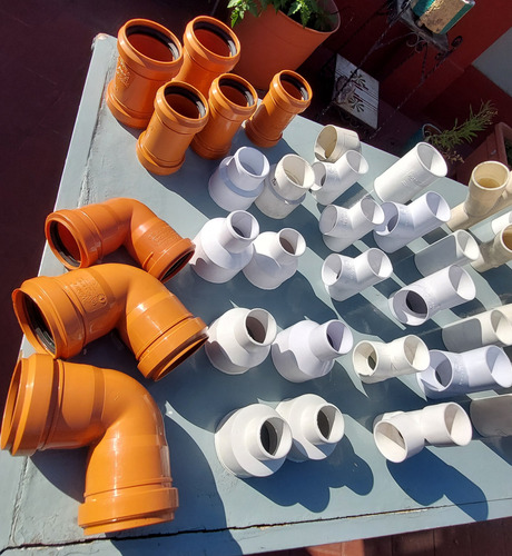 Lote De 49 Piezas Pvc Blancos Y 8 Awaduct