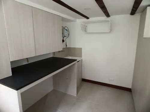 Casa En Arriendo Ubicada En Rionegro Sector Llanogrande (16007).