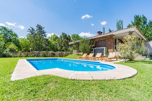 Imagen 12 de 26 de Casa De Campo, Fines De Semana, Semana, Mes. 8 Personas.