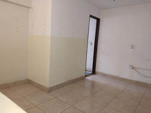 Venta Local Comercial En Merlo Barrio Los Aromos