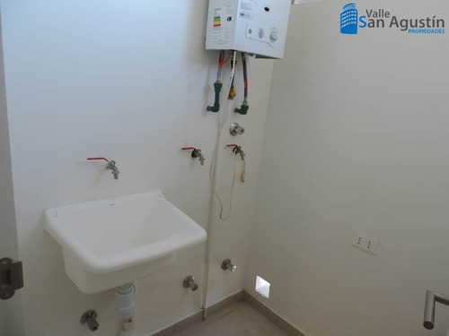 Depto. 2 Dormitorios 2 Baños Condominio Altamira