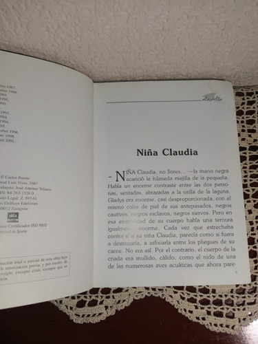 Niña Claudia Carlos Puerto (Usado)