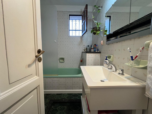 Venta - Casa 5 Amb C/garage Y Quincho - Exc Estado