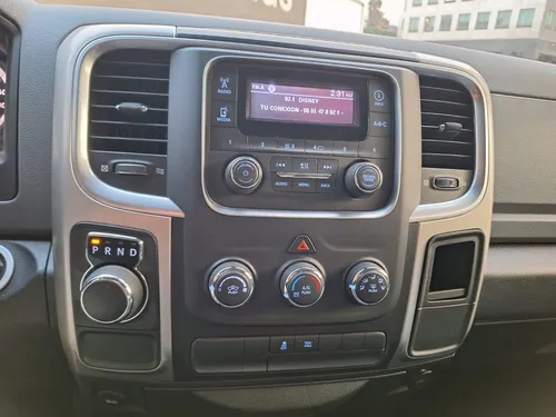 RAM Ram 1500 3.3 V6 XL Crew Cab 4x2 At