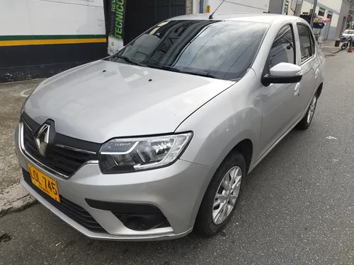 Renault Logan 1.6 Expression / Life +