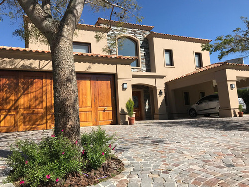 Casa  En Venta Ubicado En Los Lagos, Nordelta, Tigre