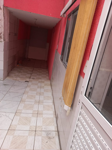 4 Salas Com 2 Banheiros Aproximadamente 160 Metros