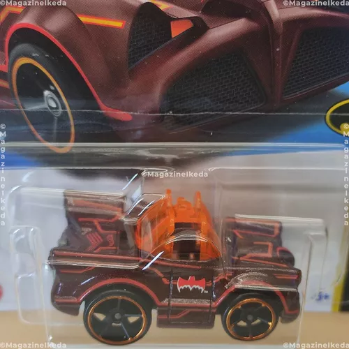 Carrinho Hot Wheels Classic TV Series Batmobile / HKG97 - Mattel