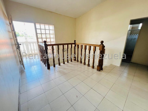 Estefani Salon Vende Casa En Bararida-lara-25-6025/