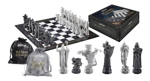 Imagen 1 de 1 de Juego de mesa Wizard's chess set The Noble Collection NN7580