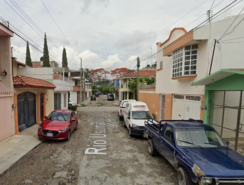 Sk01- Casa En Remate Bancario En C. Usumacinta, Miramar, Tuxtla Gutierres, Chis. (65% Debajo De Su Valor Comercial, Solo Recursos Propios)