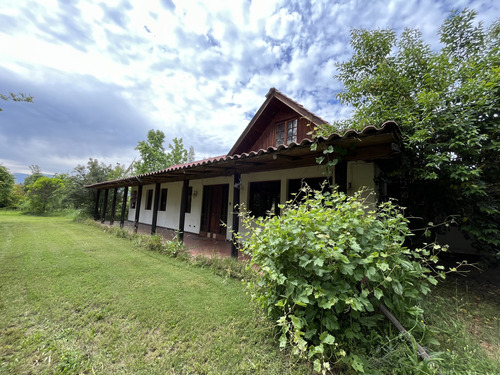 Casa En Arriendo Parcela 5.000. Costado Ruta 5, Linderos.