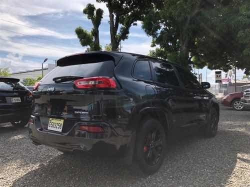 Imagen 2 de 9 de Jeep Cherokee Sport 4wd