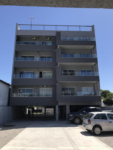 Lencke Vende - A Estrenar, Cochera Incluida, Dormitorio C/vestidor, Balcon Con Parrilla