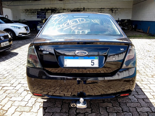 Fiesta Class Sedan Se 1.6 Preto 2014