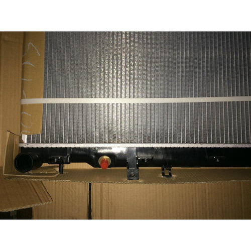 Imagen 4 de 4 de Radiador Subaru Impreza Forester 02 - 07 Automatico