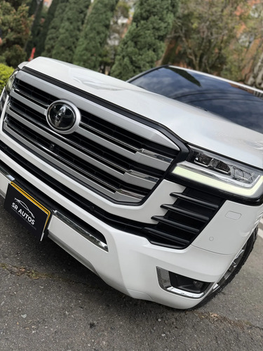 Toyota Land Cruiser 300 3.4 300 Zx