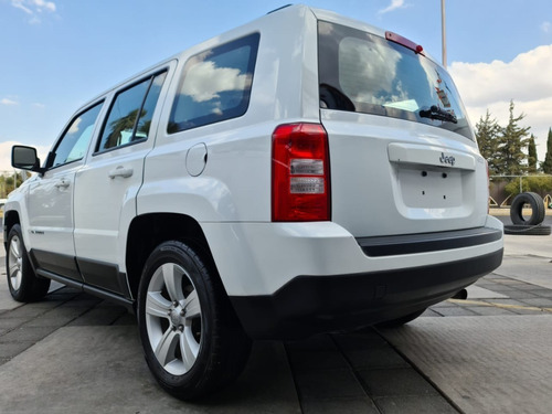 Jeep Patriot Sport 2.4l V4 172hp At 4x2 2017