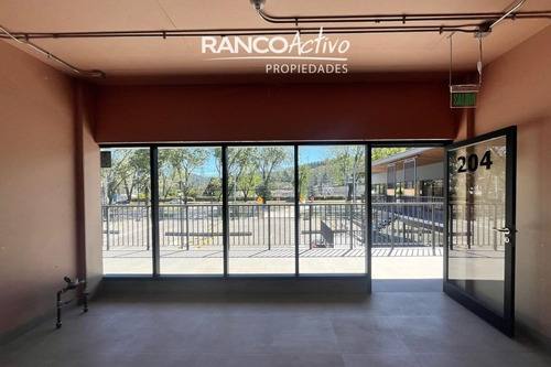 Local Comercial Portal Frances, Rudecindo Ortega, Temuco.