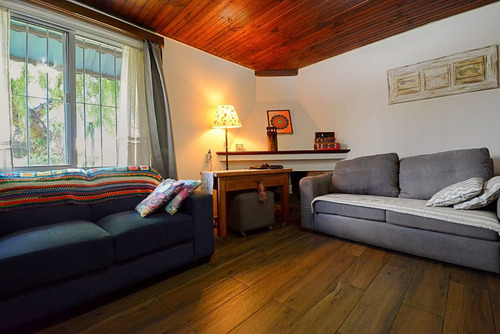 Casa Dos Dormitorios En Venta En Cerro Con Garage