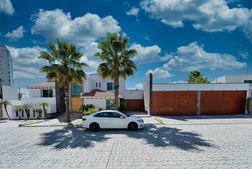 Imagen 1 de 30 de Casa En Venta En Angelópolis, Angelopolis
