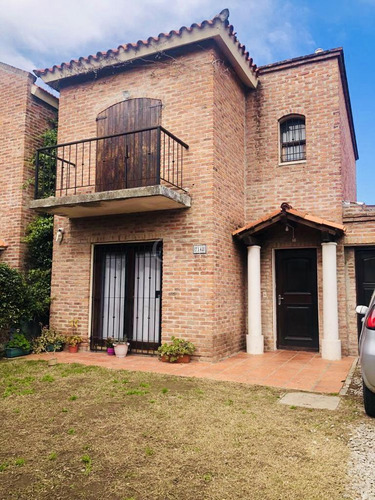 Casa En Ph 3 Dormitorios Con Patio Y Parrillero En Venta Con Renta En Carrasco Norte