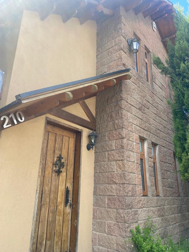 Se Vende Amplia Casa En Huertos Familiares